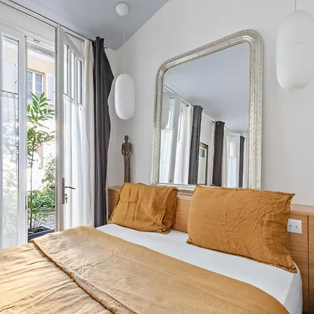 Comme Maison Sur L'ile Saint Louis Апартаменты *